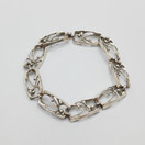 Rannekoru, hopeaa v. 1976