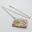 Kaulakoru, PIA, hopeaa