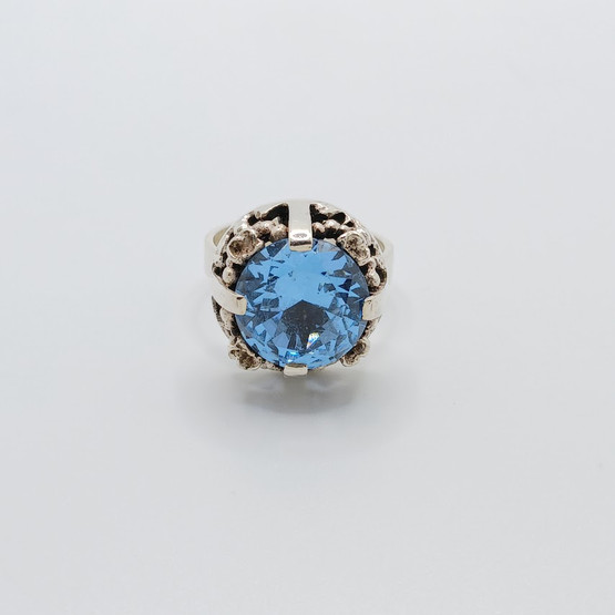 Sormus, design Martti Viikinniemi, hopeaa v. 1968