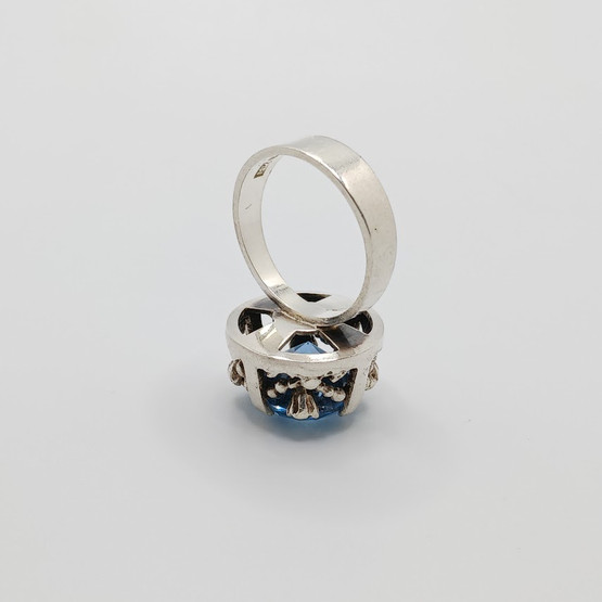 Sormus, design Martti Viikinniemi, hopeaa v. 1968