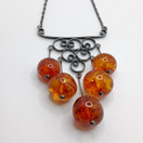 Kaulakoru, Meripihka, hopeaa