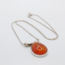 Kaulakoru, Meripihka, hopeaa