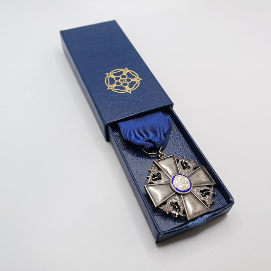 Suomen valkoisen ruusun ansioristi, hopeaa