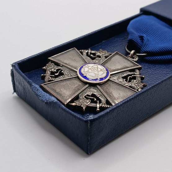 Suomen valkoisen ruusun ansioristi, hopeaa