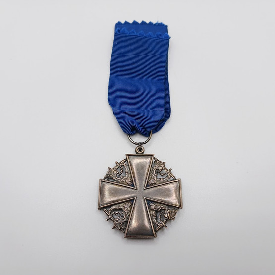 Suomen valkoisen ruusun ansioristi, hopeaa