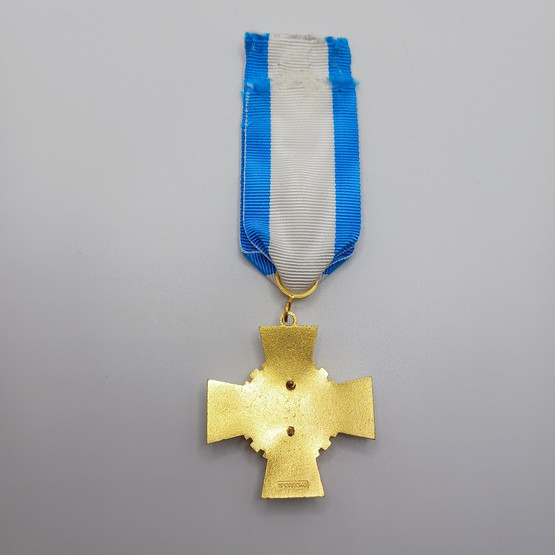 Sotaveteraanien kultainen ansioristi