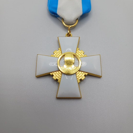 Sotaveteraanien kultainen ansioristi