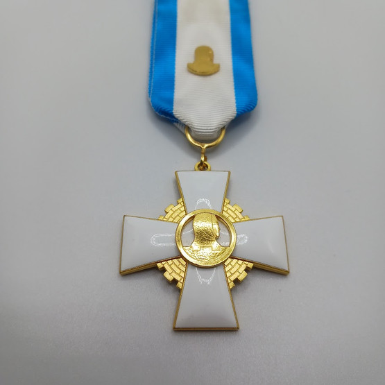 Sotaveteraanien kultainen ansioristi