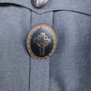 Kenttärovastin sotilaspuku ansiomerkkeineen, Valtion Pukutehdas