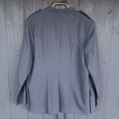 Kenttärovastin sotilaspuku ansiomerkkeineen, Valtion Pukutehdas