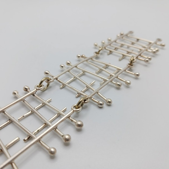 Kaulakoru, design Kaija Aarikka, hopeoitu