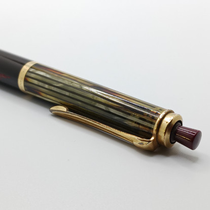 Lyijytäytekynä, Pelikan 450