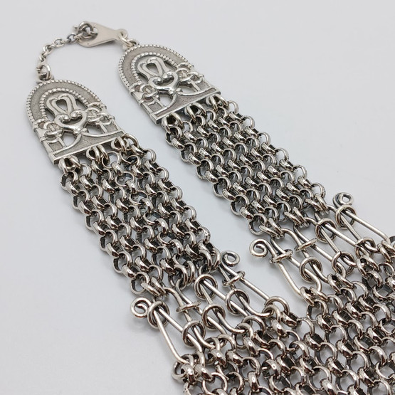 Hämäläinen juhlakääty, Kalevala Koru, hopeaa