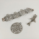 Hopeatinakoruja, design Rauha Eklund