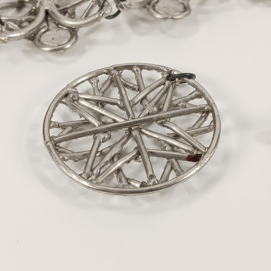 Hopeatinakoruja, design Rauha Eklund