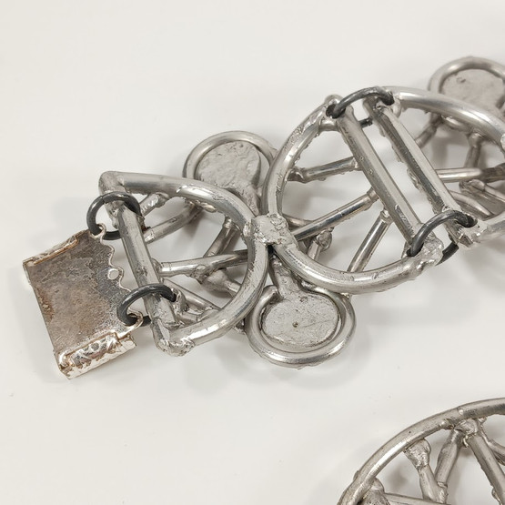 Hopeatinakoruja, design Rauha Eklund