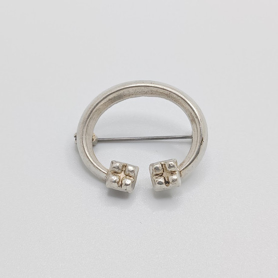 Brooch, Jyväskylän solki, Kalevala Koru, silver