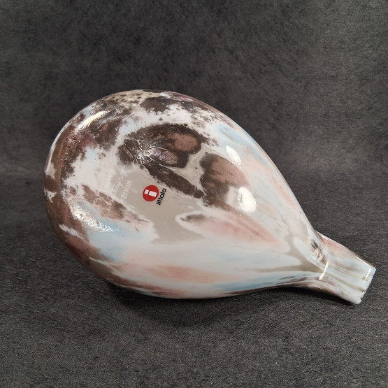 Lasilintu, sign. Oiva Toikka, Vuosilintu 2008