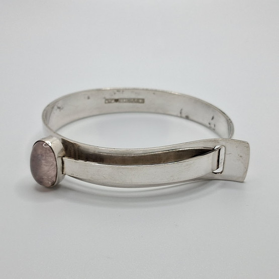 Rannekoru, Kupittaan kulta, design Elis Kauppi, hopeaa