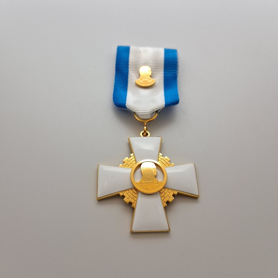 Sotaveteraanien kultainen ansioristi