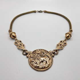 Kaulakoru, Aurinkoleijona, Kalevala Koru