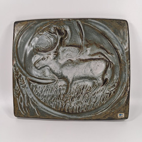 Reliefi, Poro, Pentik, design Henrik Allert