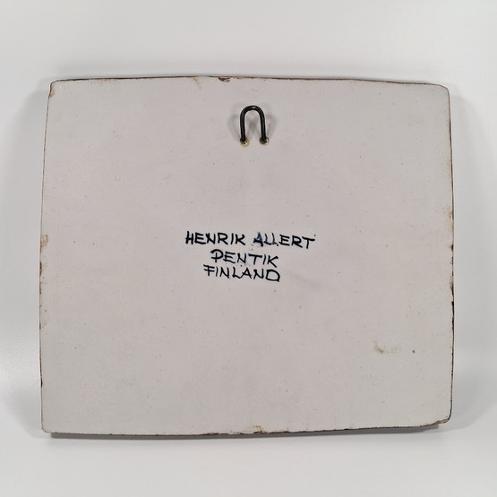 Reliefi, Poro, Pentik, design Henrik Allert