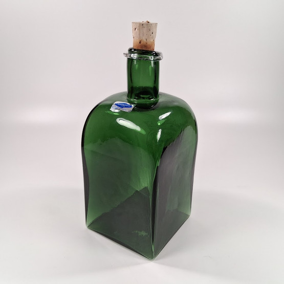 Koristepullo, Nuutajärvi, TMM 1993, sign. Oiva Toikka