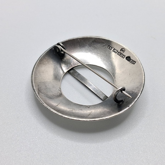 Rintakoru, Kalevala Koru, design Holger Lindström