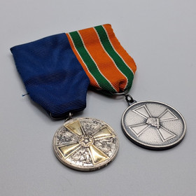 Mitaliripa, Rajavartiolaitoksen ansiomitali ja Suomen valkoisen ruusun mitali