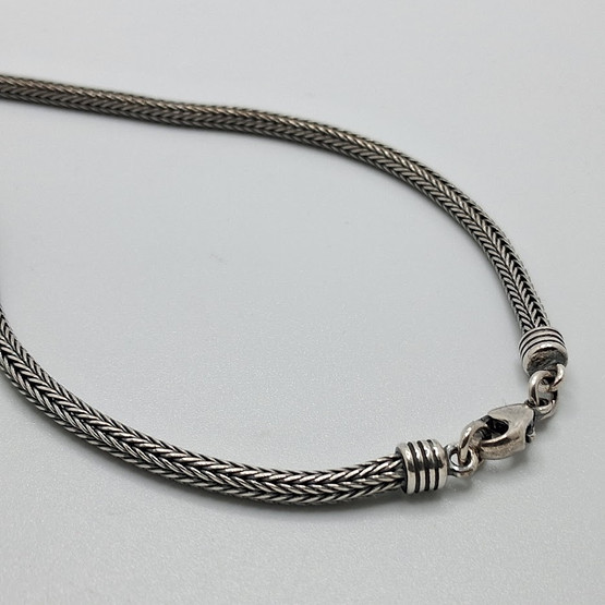 Kaulakoru, Aurinkoleijona, Kalevala Koru, hopeaa