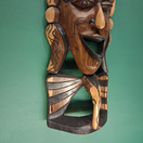 Seinäkoriste, naamio, puuta