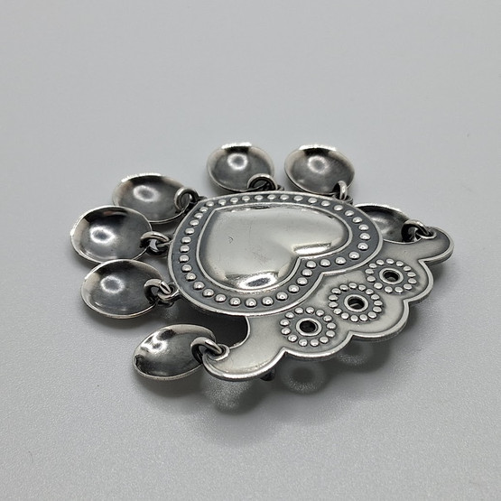 Rintakoru, Salt-sydän, Kalevala Koru, hopeaa