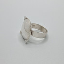 Sormus, hopeaa v. 1971