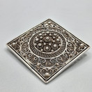 Rintakoru, design Risto Aho, hopeaa v. 1965