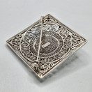 Rintakoru, design Risto Aho, hopeaa v. 1965