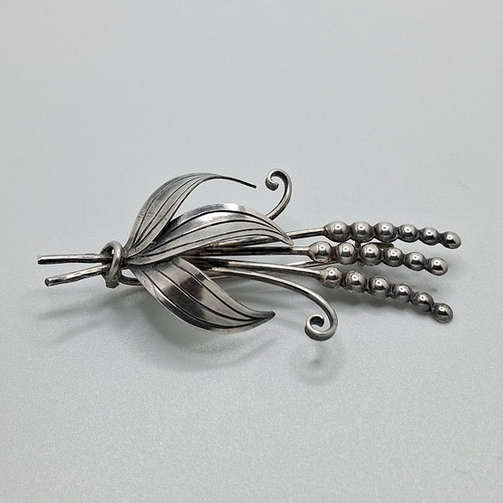 Rintakoru, hopeaa v. 1950