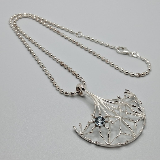 Kaulakoru, Naisen ääni, Kalevala Koru, hopeaa