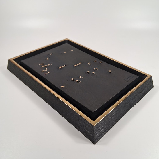 Reliefi, sign. Kimmo Pyykkö -81