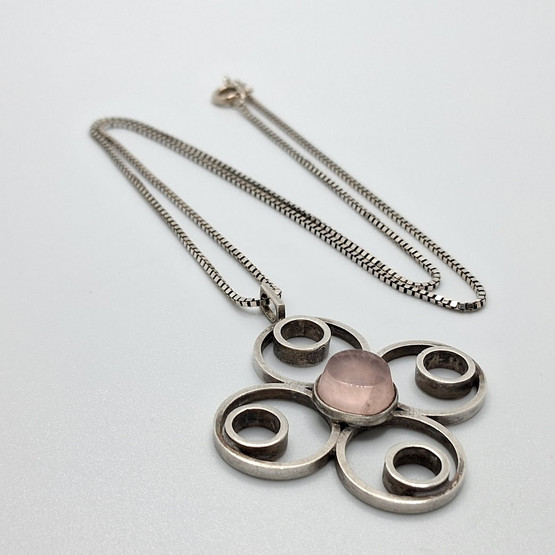 Kaulakoru, design Martti Viikinniemi, hopeaa