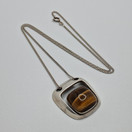 Kaulakoru, Granit & Co, hopeaa v. 1961