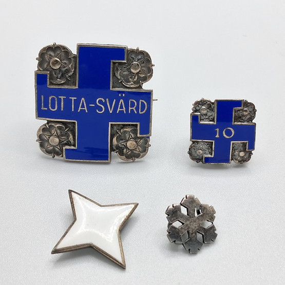 Merkkisetti, Lotta-Svärd, hopeaa