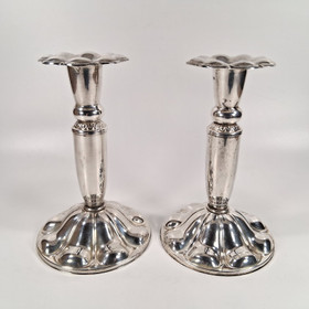 Kynttilänjalka 2kpl, hopeaa v. 1991