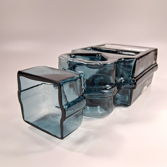 Maljakko, Piironki, siniharmaa, design Helena Tynell