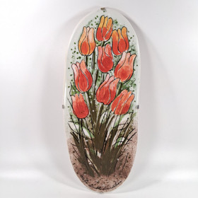 Koristelaatta, Arabia, Tulppaaneja tulvillaan, Heljä Liukko-Sundström