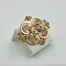 Rintakoru, design Toivo J. Suuronen, hopeaa