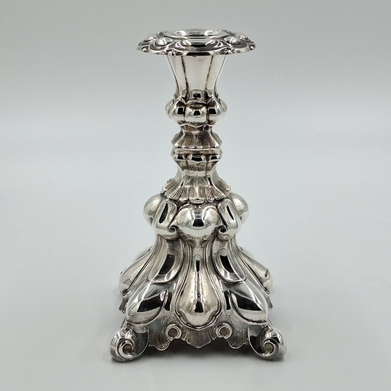 Kynttilänjalka, barokki, hopeaa v. 1969