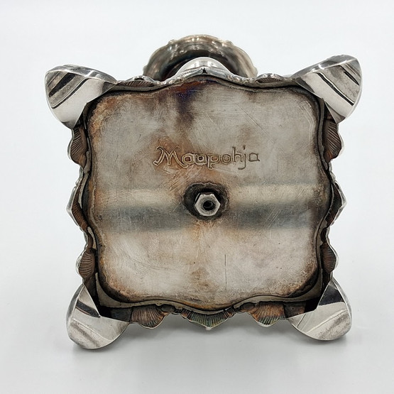 Kynttilänjalka, barokki, hopeaa v. 1969