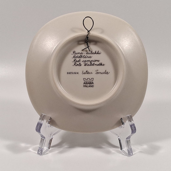 Seinälautanen, Puna-ailakki, Arabia, design Esteri Tomula