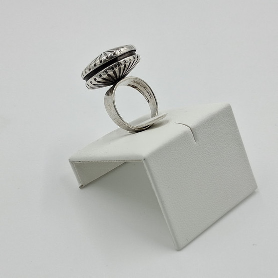 Sormus, E. Granit, Design jewellery, hopeaa